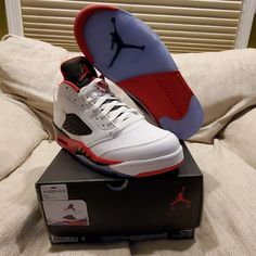 Nib 2000% Authentic Selling Off My Collection Jordan V, Nike Shoes Air, Shoes Air, Nike White, Retro Color, White Nikes, My Collection, Men's Nike, Mens Shoes Sneakers