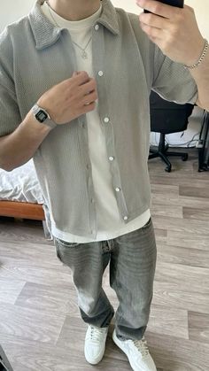 Trendy Outfits For Men Street Style, Men Style Outfits Aesthetic, Classy Fits For Men, Zara Style Men, Mens Clothing Styles Casual Outfits For Men, White Boy Aesthetic, Outfit Inspirations Men, Trendy Mens Fashion Streetwear, Boys Outfit Ideas