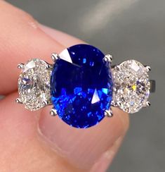 Exceptional 5.7 Ctw Peacock Blue Ceylon Sapphire & E VS Diamond Platinum Ring Oval Three Stone Art Deco Engagement Statement Royal Natural - Etsy Platinum Diamond Rings, Ceylon Sapphire, Art Deco Engagement, Vs Diamond, Ring Oval, Platinum Ring, Peacock Blue, Stone Art, Three Stone