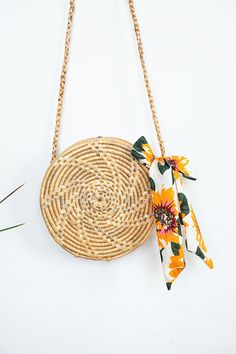 Round Straw bag with ribbon round bag hobo shoulder bag woven natural basket bag crossbody bag wicke Spring Straw Crossbody Beach Bag, Summer Woven Crossbody Shoulder Bag, Summer Straw Bag With Braided Handles Crossbody, Summer Straw Crossbody Bucket Bag, Beach Season Straw Crossbody Bag With Braided Handles, Summer Straw Crossbody Bag With Braided Handles, Spring Braided Basket Shoulder Bag, Summer Woven Straw Crossbody Bag, Summer Straw Crossbody Bag For Daily Use