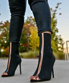 #heels #blackheels #booties Dare To Be Different, Black Leather Boots, Steve Madden Shoes, Black Heels, High Top, Bootie, Steve Madden, Leather Boots, High Tops