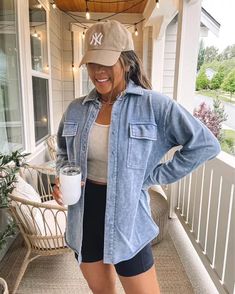 Dallas October Outfits, Cute Simple Travel Outfits, Late Summer 2023 Outfits, Style In Your 30s Summer, How To Dress 28 Years Old, 30 Yr Old Mom Fashion, Summer Outfits With Leather Pants, Beach Outfit Cold Weather Springtime, Cool Weather Fashion