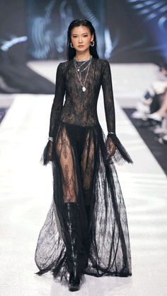 Punk Haute Couture, Runway Fashion Couture Inspiration, Lace Dress Runway, Sheer Runway, Gothic Moodboard, Gothic Glam, Runway Fashion Couture, Runway Outfits, Runway Dresses