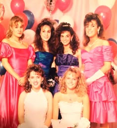 80s Hair Prom, 80’s Prom Jewelry, 1980s Prom Aesthetic, 80s Prom Photos, 80s Prom Photoshoot, 80s Aesthetic Prom, 80s Ball Gown, 80s Hoco Dress