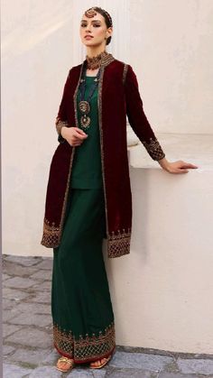 Velvet Dresses Outfit, Velvet Dress Designs, Pakistani Fancy Dresses, Pakistani Dresses Casual, Pakistani Fashion Party Wear, Indian Dresses Traditional, Modest Dresses Casual, Simple Pakistani Dresses, Beautiful Dress Designs