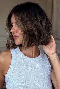 Above The Shoulder Haircuts, Short Summer Haircuts, Neck Length Hair, Shoulder Haircut, Rambut Brunette, Brunette Bob, Short Brown Hair, Shoulder Hair, New Hairstyle