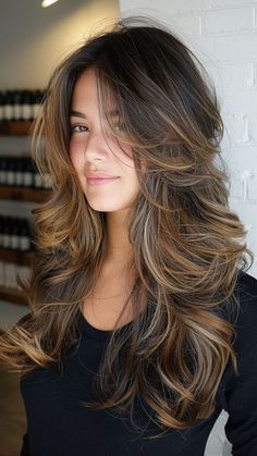 Long Feathered Layers Haircuts, Feathered Long Hairstyles, Highlighted Hair With Layers, Feathered Wavy Hair, Feathering Haircut, Latest Haircut For Women Long Hair, Feather Haircut Long, Feathered Layers Long Hair, Feather Layer Haircut