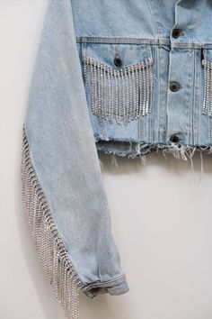 Traje Cowgirl, Bling Denim, Hand Painted Denim, Crystal Fringe, Dripping Lips, Hand Painted Denim Jacket, Rhinestone Fringe, Painted Denim Jacket