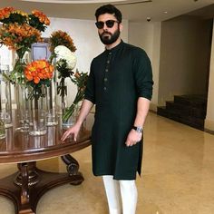 Punjabi Kurta, India Fashion Men, Pajama Men, Ethenic Wear, Indian Wedding Clothes For Men, Mens Indian Wear, Wedding Kurta For Men, Boys Kurta Design