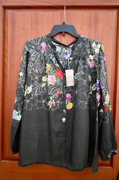 Silk Button Up, Black Floral Print, Button Up Blouse, Johnny Was, Blouse Black, Black Print, Black Blouse, Silk Fabric, Black Floral