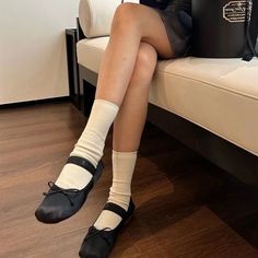 Ballet Flats Outfit, Satin Ballet Flats, Knit Boot Socks, Knit Leg Warmers, Flats Outfit, Leisure Fashion, Shoes Luxury, New Fashion Trends, 가을 패션