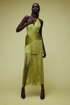 модный тренд 2024 платье с бахрома 8 Fringe Dress Outfit, Resort 2024 Collection, Fringe Clothing, Resort 2024, Resort Fashion, Green With Envy, January 12, Fringe Dress, Lingerie Dress