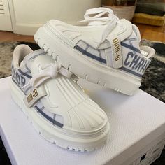 Dior-ID White and French Blue Sneaker - Size 34 Dior Id Sneakers, Dior Shoes Women, Dior Outfits Women, Snicker Shoes, Louis Vuitton Sneaker, Expensive Fashion, Pretty Sneakers, Sneakers Luxury