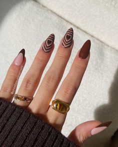 Retro Heart-Shaped Nails, fall nail designs, autumn nail designs Brown Heart Nails, Official Nails, Nails Round, Year Nails, Brown Heart