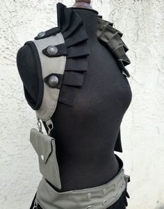 Women's Grey & Black Steampunk Shoulder Holster and | Etsy Black Steampunk Corset Belt For Alternative Fashion, Black Steampunk Corset Belt For Festival, Steampunk Corset Belt For Cosplay, Black Steampunk Corset Belt For Larp, Steampunk Utility Belt Diy, Dnd Clothes, Vampire Kingdom, Steampunk Belt, Black Steampunk