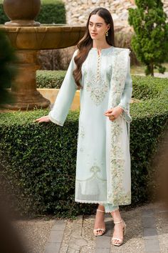 DIVINE PRALINE || LA TOSCANA || MUSHQ – Kapraye Floral Borders, Lawn Shirts, Fancy Dress Design, Net Dupatta, Pakistani Outfits, Party Wear Dresses, Handmade Gold, Best Wear, Large Fashion