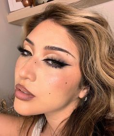 Eye Looks For Big Eyes, 90s Makeup Look, Black Eye Makeup, Pinterest Makeup, Kali Uchis, Edgy Makeup