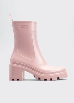 Aesthetic Rain Boots, Platform Rain Boots, Rain Boot Outfit, Moncler Men, Pink Rain Boots, Rain Boots Women, Pink Platforms, Pink Boots, Princess Shoes