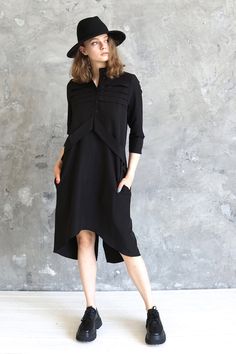 Casual Asymmetrical Dress With Asymmetrical Hem For Work, Oversized Tunic Dress For Work, Black Long Sleeve Asymmetrical Summer Dress, Black Asymmetrical Midi Dress For Office, Black Long Sleeve Asymmetrical Dress For Summer, Black Asymmetrical Long Sleeve Dress For Summer, Modern Asymmetrical Dress For Work, Casual Black Long Sleeve Asymmetrical Dress, Casual Black Asymmetrical Long Sleeve Dress