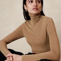 A Classic Turtleneck Made In Our New Wool Blend Jersey, Selected For Its Lightweight Warmth And Buttery Hand-Feel. Stretches To Fit. Long Sleeves. Hip Length. Not Itchy! 66% Rayon, 29% Virgin Wool, 5% Elastane. Color: "Plateau Beige" Machine Wash. Fits Small. Turtleneck And Tshirt, Womens Tank Tops Summer, Classic Turtleneck, Turtleneck Jumper, Business Skirt, Turtleneck T Shirt, Turtle Neck Jumper, Fitted Turtleneck, Sheer Shorts