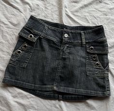 Mini Skirt Jeans, Brown Mini Skirt, Black Jean Skirt, Skirt Jeans, 2000s Clothes, Image Swag, Black Jean, Pretty Clothes, Thrift Shopping