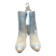 Disney Store Elsa Costume Boots For Kids - Frozen 2 Size Us 13/1 Shoes Disney, Boots For Kids, Elsa Costume, Disney Shoes, Frozen 2, Disney Frozen, Disney Store, Kid Shoes, Blue And Silver