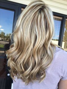 Blonde Hair with Brown Highlights Blonde Lowlights, Cool Blonde Hair, Brown Hair With Blonde Highlights, Low Lights Hair, Blonde Hair With Highlights, Winter Hair Color, Hair Color Highlights, Trendy Hair Color, Brown Blonde Hair