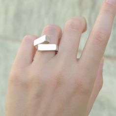 Nwt! Unique Minimalist 925 Sterling Silver Ring - The Best Uniquely-Shaped Rings To Stand Out Size 5 Eclectic Minimalist, Lavender Ring, Royal Rings, Dainty Wedding Ring, Moon And Star Ring, Pear Ring, Cz Rings Engagement, 5 Rings, Stylish Rings