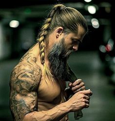 Mens Ponytail Hairstyles, Viking Haircut, Man Ponytail, Beard Trend, Braided Beard, Viking Braids, Viking Men, Viking Hair, Fashion Selfie