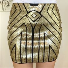 'Gusty' Sequins Mini Skirt By Blue Blush. Sizes Available: 1 Small In Black & Gold New With Tags Stretchy / Elastic Waist / Rustic Fading Sequins Length: 14.5" Waist Across Before Stretch: 11.5" Boutique Spring Summer Fall Winter Birthday Party Celebration Formal Event Shower Weekend City Date Night Fashion Trendy Pencil Skirt Bottoms For Party, Gold Fitted Bottoms For Club, Gold Fitted Bottoms For Club Wear, Gold Fitted Chic Skirt, Fitted Gold Bottoms For Club Wear, Gold Pencil Skirt For Night Out, Gold Fitted Skirt For Summer, Fitted Gold Skirt For Summer, Fitted Gold Skirt For Spring