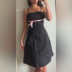 Nwt Vintage Y2k 50s Style Pulse Black & Pink Polka Dot Dress With Taffeta Bottom Us S Has Some Stretch Would Fit Up To An 8 Brand New As Seen In The Red Carpet Gives That Vintage 50s Pin Up Grease Vibe Mixed With The Fun Classics Of The 90s Great For All Events Or Just To Wear Everyday For That Vintage Look Vacation Party Holiday Bachelorette Honeymoon Pink Fitted Rockabilly Dress, Rockabilly Black Dress For Spring, Black Rockabilly Dress For Spring, Spring Black Pinup Dress, Spring Pinup Black Dress, 50s Pin Up, Floral Tulle Dress, Aztec Dress, Pink Polka Dot Dress