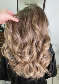 Sandy Blonde Balayage, Balayage Honey, Blonde Baby, Hair Luxury, Hair Dyed, Going Blonde, Sandy Blonde, Honey Hair, Balayage Hair Blonde