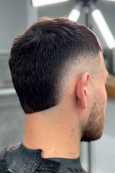 Burst Fade Haircuts For A Fresh Look ★ Burst Fade Back View, Buzzed Mullet, Burst Fade Straight Hair, Man Short Haircut, Buzzcut Men Fade