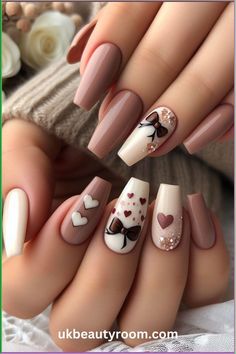 If you are doing something special for Valentine’s Day, why not decorate your nails with Valentine’s day nail art? Nail designs for Valentine’s Day usually include hearts or roses, and traditional Valentine’s Day colors, like pink, red and white. This post lists 30 ideas for Valentine’s Day Nails. Trendy, short designs, simple, gel, acrylic, pink, square, french tip, black, acrylic coffin, pink and red, short almond, simple Diy Valentine's Nails, Pink Nail Colors, Bunny Nails, Easter Nail Art, Valentine Nail Art, Romantic Nails