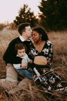 Mixed family, photoshoot in field Photoshoot In Field, Holiday Card Inspiration, Online Photography Course, Mom And Kids, Denton Texas, Texas Dallas