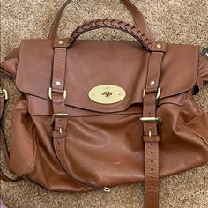 Reposhing This Item I Purchased From @Dyhamada. Loved It, But Ready To Rotate For Something New. Questions? Leave A Comment Below! Mulberry Bag, Oak Color, Camera Bag, Satchel, Bag Lady, Women Shopping, Color