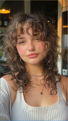 Cute trendy hairstyle ideas | Easy hairstyle Unique Haircuts For Curly Hair, Subtle Bangs Curly Hair, Naturally Curly Hair Bangs, Face Framing Curly Bangs, Bangs In Curly Hair, Fun Curly Haircut, Bangs Heart Shaped Face, Curly Hair Wispy Bangs