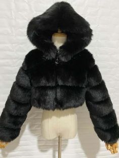 Short Fur Coat, Black Fur Coat, Mode Mantel, Fuzzy Coat, Plaid Pullover, Office Fashion Women, Cardigan Long, Faux Fur Coat