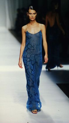 Runway Vintage, Shalom Harlow, Mode Hippie, Gala Dresses, Past And Present, Alberta Ferretti