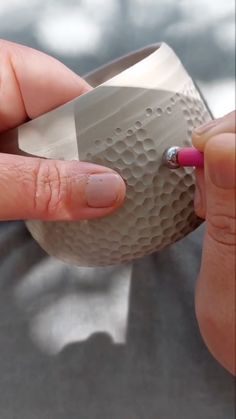 loveinpottery on Instagram: satisfying ceramic decorating process of cups before and after the glaze by @noma_ceramics ! 🙈😘💚 FOLLOW👉 @loveinpottery for more pottery… Decor Pottery Ideas, Clay Pottery Designs, What To Make In Pottery, Ceramic Mug Texture, Pottery Engraving Ideas, Pottery Wheel Beginners Ideas, Easy Beginner Pottery Projects, Creative Pinch Pot Ideas, Beginner Handbuilding Pottery Ideas