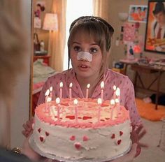 16 Candles, Sixteen Candles, Sixteenth Birthday, Old Disney, 웃긴 사진, Iconic Movies, Cute Cakes, Sweet Sixteen, 16th Birthday