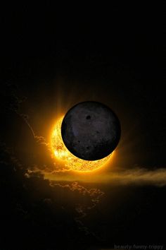 the moon is seen in front of an eclipse