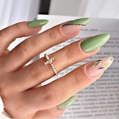 Mom Nails, Colorful Nails, Green Nail, Nail Manicure