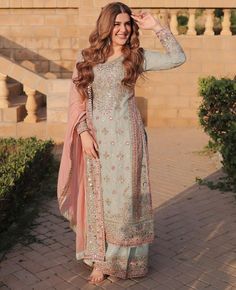 Hoorain Shaikh India Clothes, Desi Fashion Casual, Salwar Kamiz, Simple Pakistani Dresses, Heavy Embroidery, Sequence Work, Designer Dresses Casual