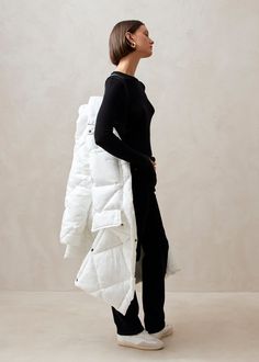 White longline puffer coat Wonder what’s like wearing a duvet? Cut with oversized proportions, the Colorado puffer coat is made from white shell padded with alternative down so that it’s soft and warm to the max. Keep cozy from head to toe when you wear it fully done up – that long hemline and complementary scarf are there to make sure you stay all snug. Navy Vest, Grey Jumpsuit, Tan Shoulder Bag, Vegan Boots, White Coat, Padded Coat, Grey Blazer, White Design, Puffer Coat