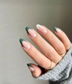 French Tip Nail Designs, Makijaż Smokey Eye, Minimalist Nails, Unique Nails