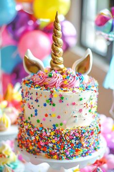 Looking for Unicorn Cake Ideas? Explore these playful designs that are perfect for little dreamers. These whimsical cakes will make any child’s party magical! Sprinkle Cake, Edible Gold