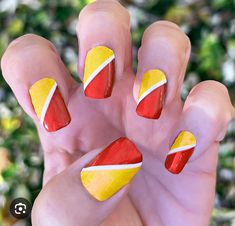 Chiefs Nail Designs, Kc Chiefs Nails, Soccer Nails, Stripe Nail Art Designs, Football Nail Art, Diy Nail Wraps