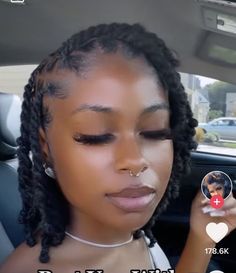 Loc Styles On Short Locs, Cute Loc Styles For Women, Knotless Braid Hairstyles, Loc Styles For Short Hair, Short Loc Styles, Dreadlocks Hairstyles, Knotless Braid