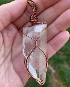 Handmade Clear Spiritual Crystals, Raw Clear Quartz, Clear Quartz Necklace, Raw Quartz Crystal, Clear Quartz Point, Raw Quartz, Quartz Crystal Necklace, Quartz Jewelry, Copper Chain